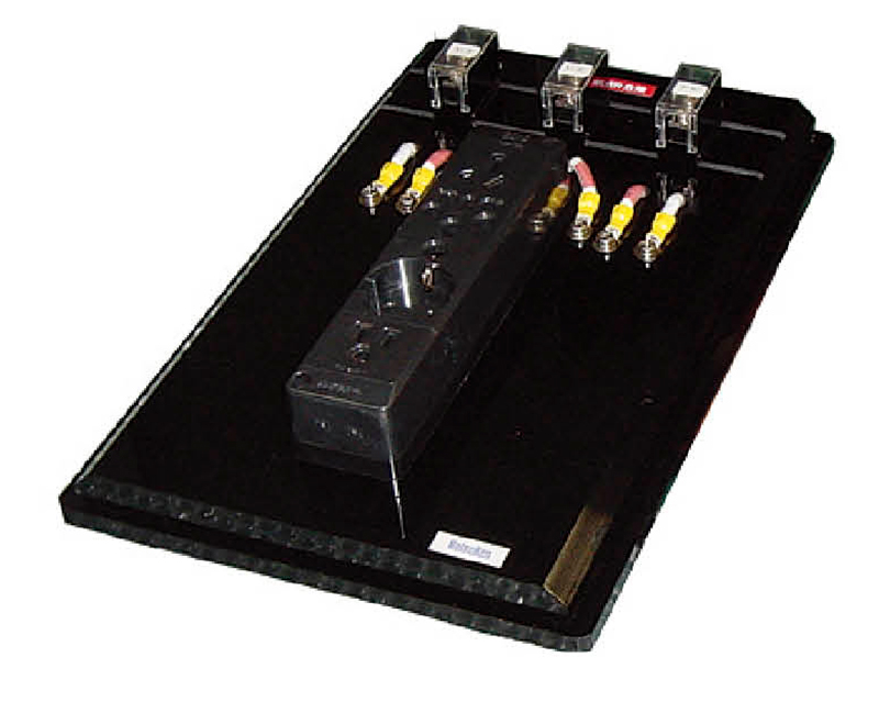 带多功能插座接线板（3P/5P）　型号：18-00048B/58B缩略图